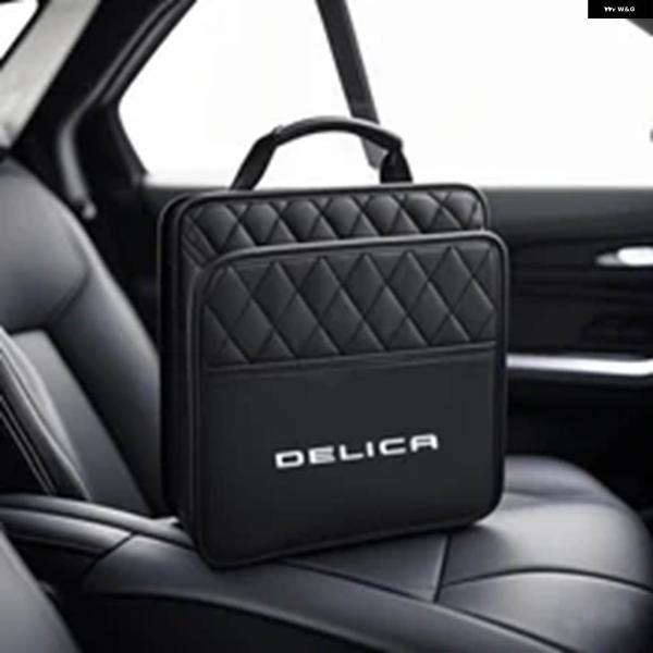 Mitsubishi Delica — Interior